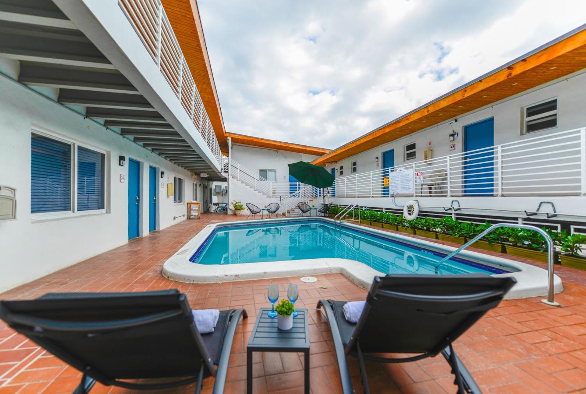 Spacious Oceanfront Studio With Pool Access - M27 Hollywood Exterior photo